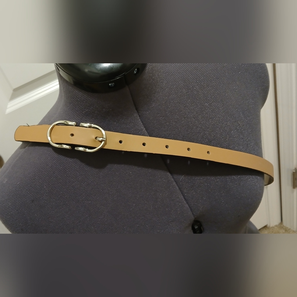 Steve Madden‎ Tan Belt - Picture 2 of 11